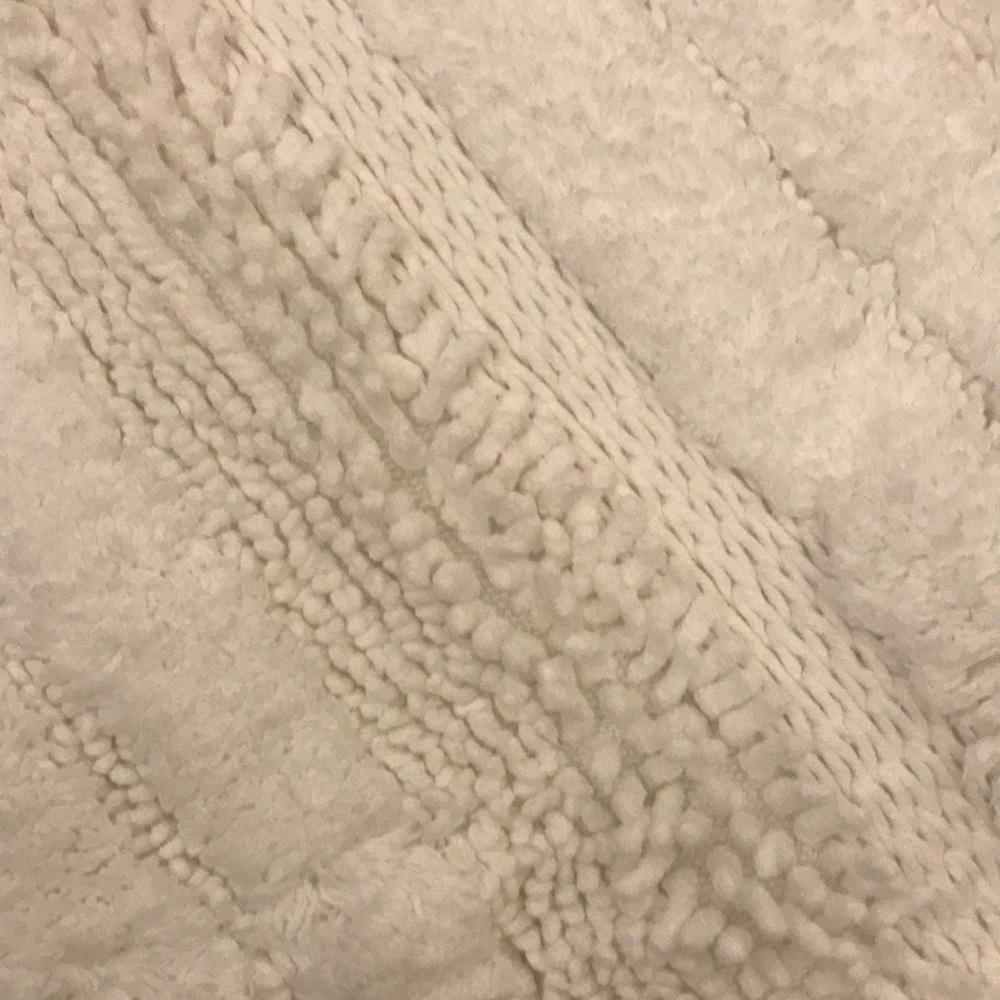 Rug - Picture 3 of 4